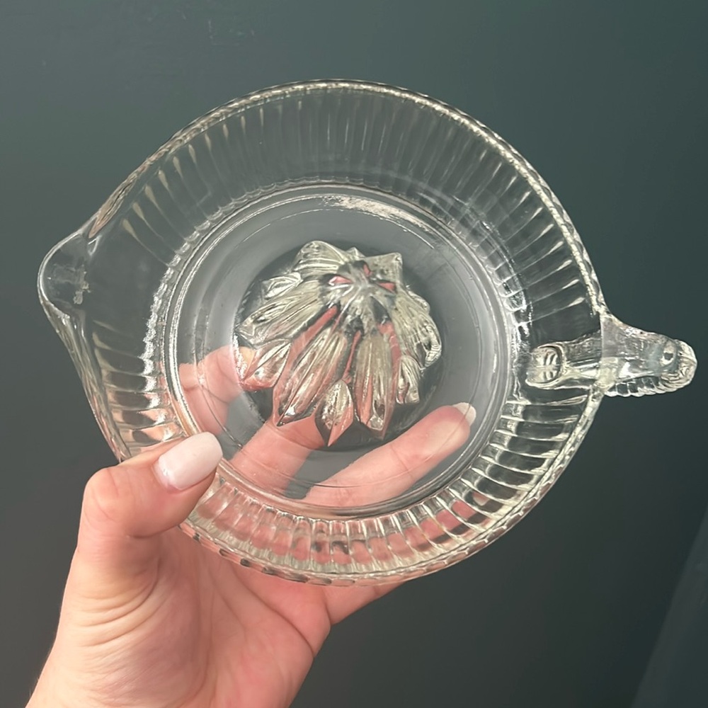 Beautiful Crystal Juicer HEAVY No Cracks Vintage Kitchen Gadgets